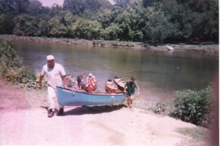 canoe99-19[1].jpg (16978 bytes)
